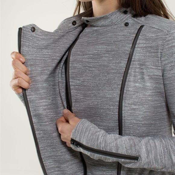 Lululemon Bust A Move Jacket - Picture 4 of 15